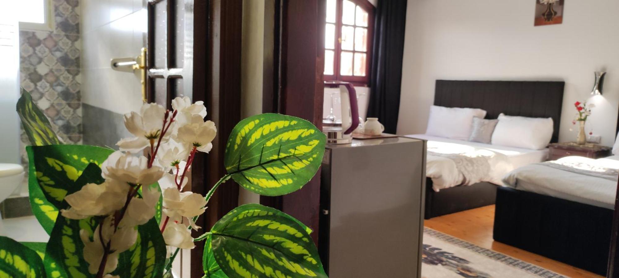 Eye Of Ra - Guest House Kafrat al Jabal Екстер'єр фото